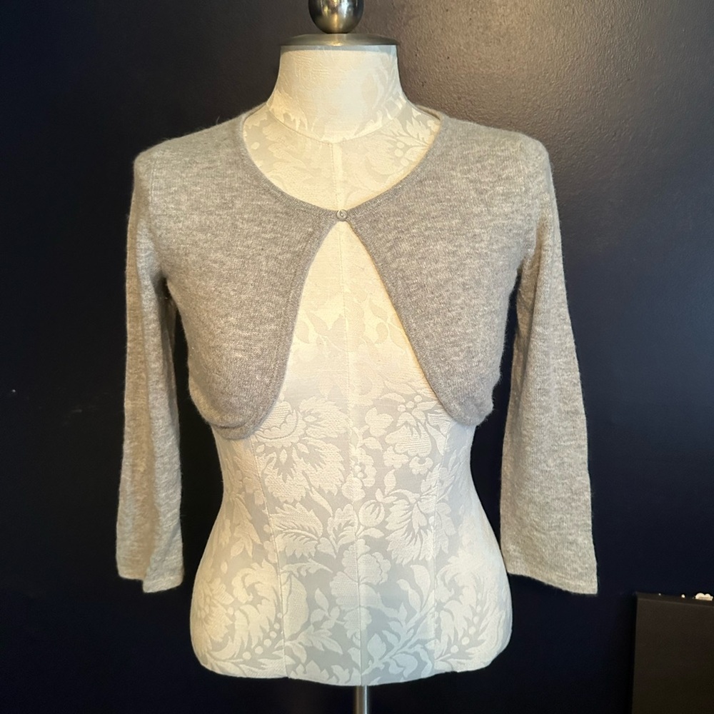 Express Gray Cropped Bolero Sweater Medium Open Front Shrug Cardigan
